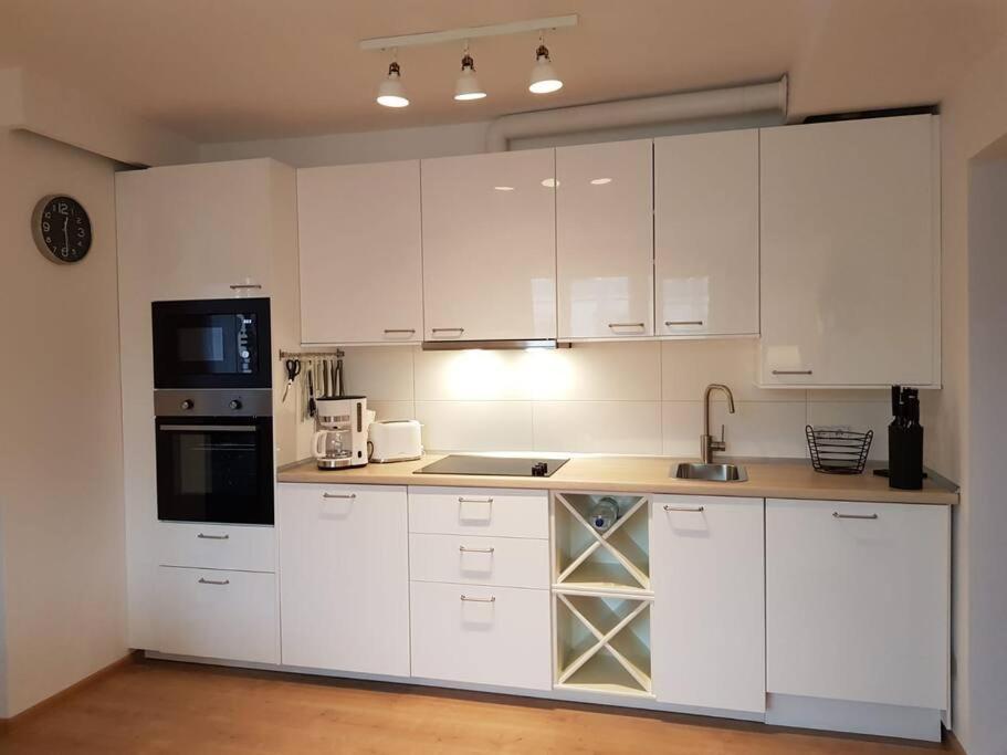 Living City, Apartament Cu Doua Dormitoare Sybin Zewnętrze zdjęcie